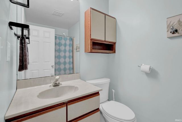 2831 Squire Lane, Evansville, IN 47715