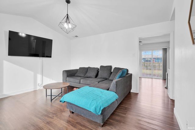 2831 Squire Lane, Evansville, IN 47715