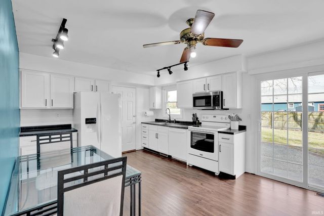 2831 Squire Lane, Evansville, IN 47715