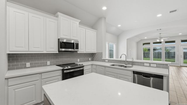 2973 Coral Way, Seguin, TX 78155