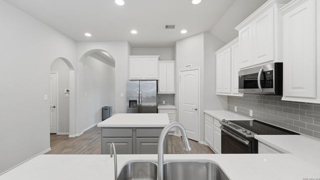 2973 Coral Way, Seguin, TX 78155