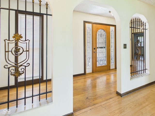 186 E Gay Drive, Alexandria, IN 46001