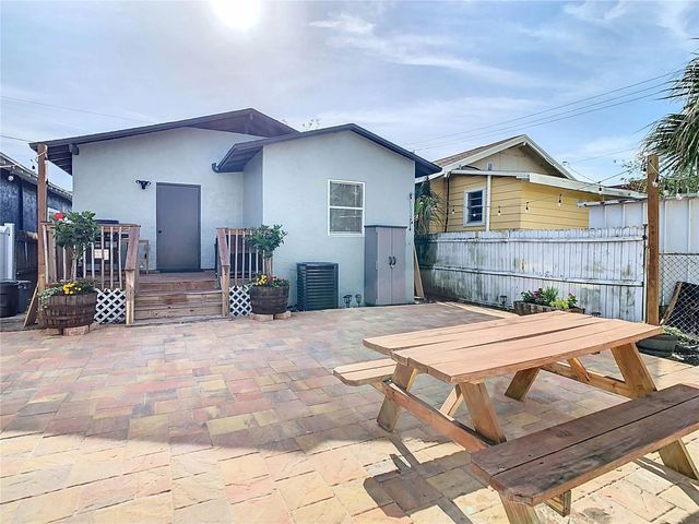 2904 SANCHEZ STREET, Tampa, FL 33605