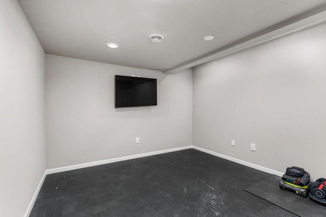 6975 Crystal Creek Lane, Deforest, WI 53532