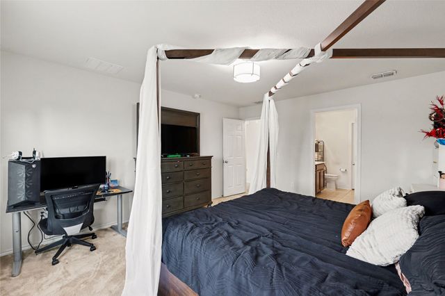1437 Waggoner Drive, Aubrey, TX 76227