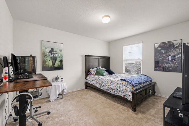 1437 Waggoner Drive, Aubrey, TX 76227