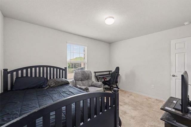 1437 Waggoner Drive, Aubrey, TX 76227