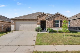 1437 Waggoner Drive, Aubrey, TX 76227