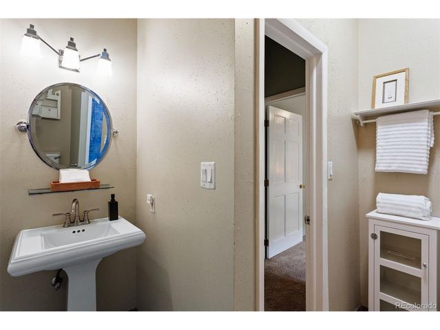 221 S Ogden St, Denver, CO 80209
