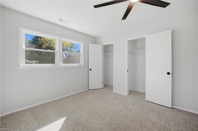 4906 Gulfstream CIR, Virginia Beach, VA 23464