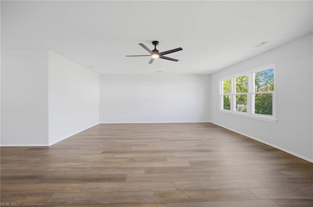 4906 Gulfstream CIR, Virginia Beach, VA 23464