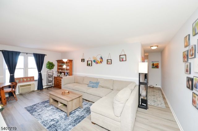 100 Pierson Miller Dr 4, Pompton Lakes Boro, NJ 07442