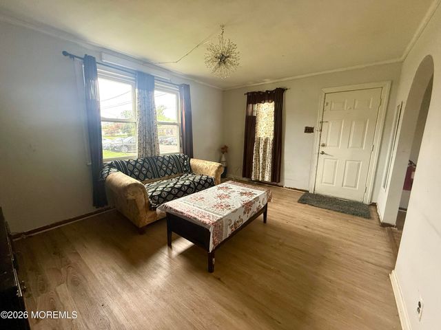 98 Belshaw Avenue, Shrewsbury Twp, NJ 07724