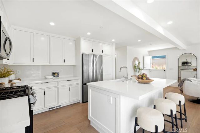 246 Fairview Lower Unit, Laguna Beach, CA 92651