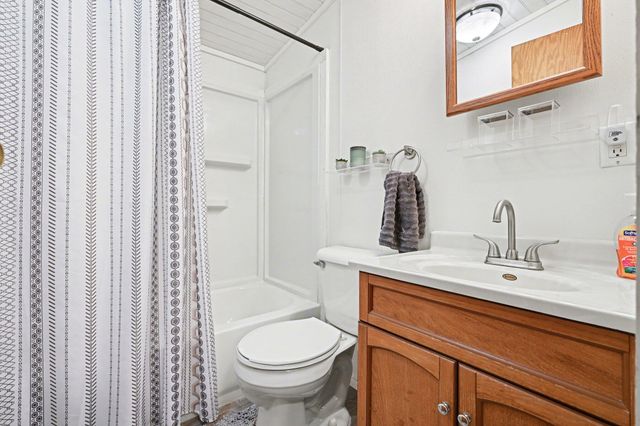 38039 20th Avenue, Gobles, MI 49055