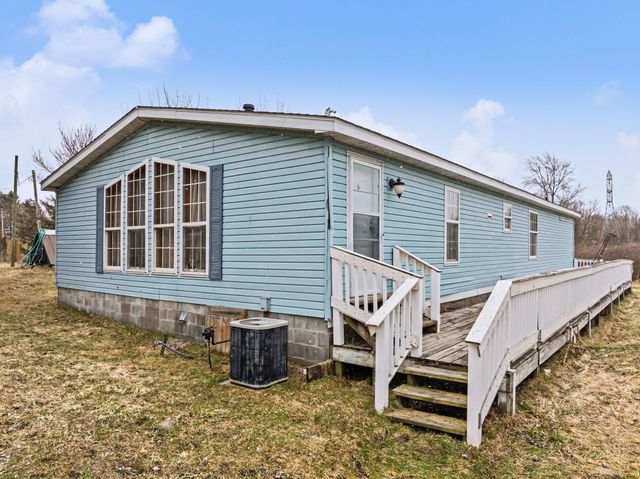 38039 20th Avenue, Gobles, MI 49055