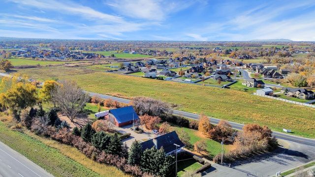 1917 W 250 N, Marriott Slaterville, UT 84404