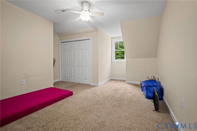14800 Walthall Dr, Colonial Heights, VA 23834