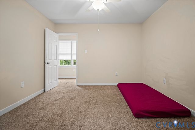 14800 Walthall Dr, Colonial Heights, VA 23834