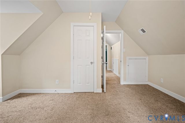 14800 Walthall Dr, Colonial Heights, VA 23834