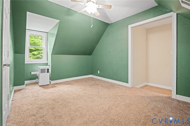 14800 Walthall Dr, Colonial Heights, VA 23834