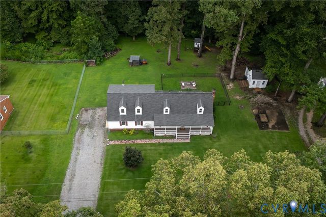 14800 Walthall Dr, Colonial Heights, VA 23834