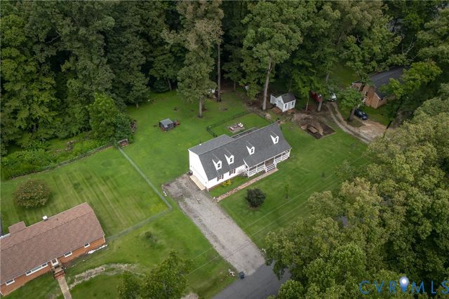 14800 Walthall Dr, Colonial Heights, VA 23834