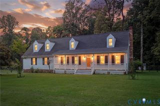 14800 Walthall Dr, Colonial Heights, VA 23834