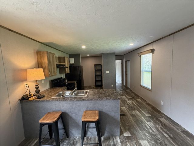 2243 2243 County Road 130 3, Pearland, TX 77581
