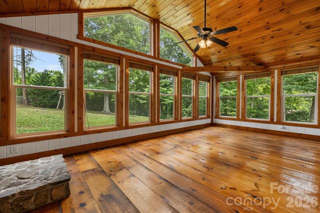 40 Brierfield Drive, Candler, NC 28715