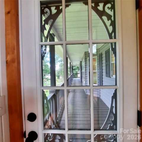 40 Brierfield Drive, Candler, NC 28715