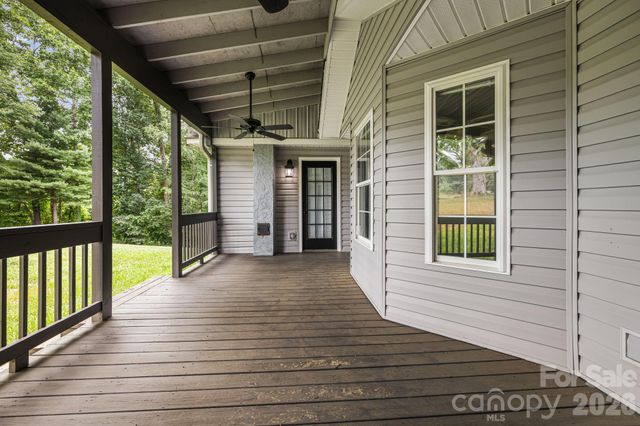 40 Brierfield Drive, Candler, NC 28715