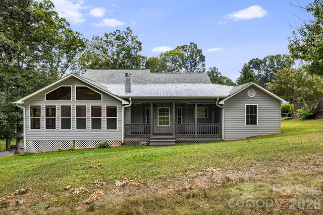 40 Brierfield Drive, Candler, NC 28715