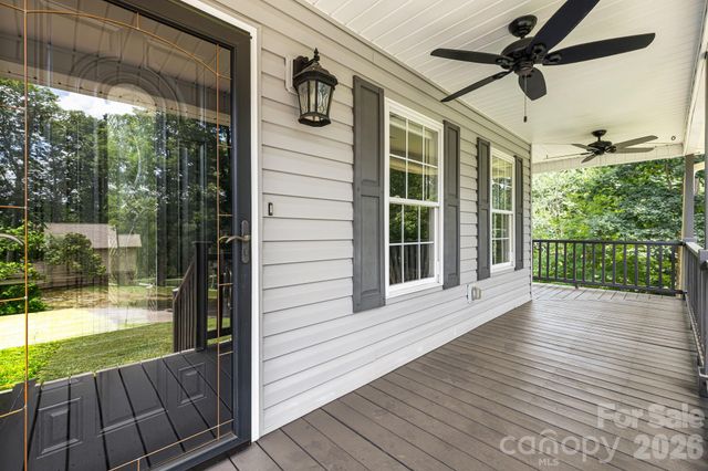 40 Brierfield Drive, Candler, NC 28715