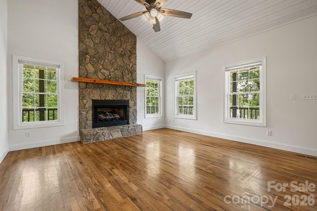 40 Brierfield Drive, Candler, NC 28715
