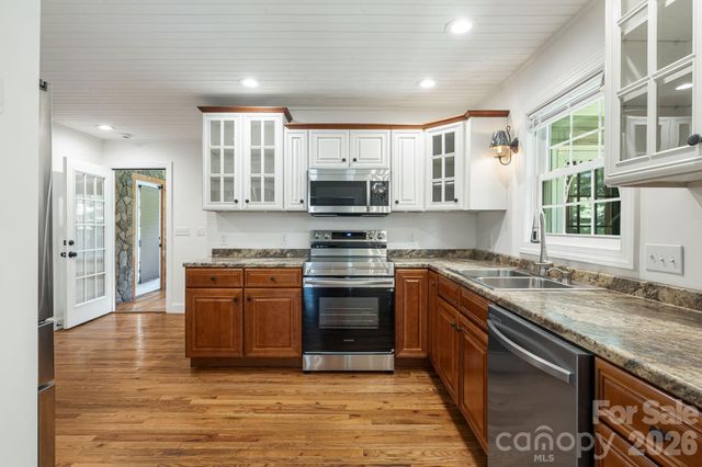 40 Brierfield Drive, Candler, NC 28715