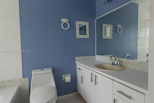 7030 NW 173rd Drive 1602, Hialeah, FL 33015