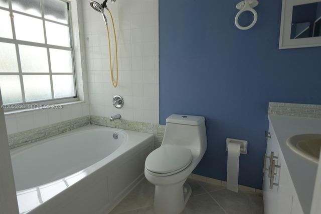 7030 NW 173rd Drive 1602, Hialeah, FL 33015