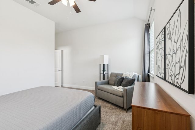 11004 Los Alamos Drive, Aubrey, TX 76227