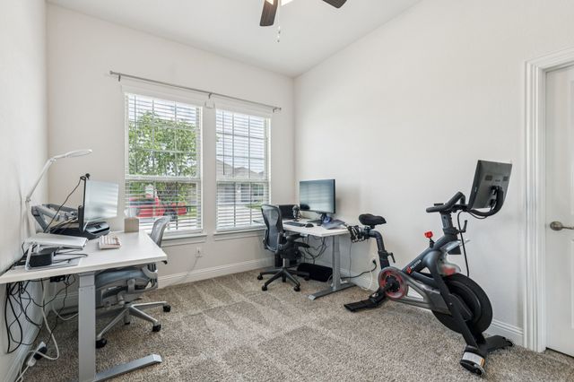 11004 Los Alamos Drive, Aubrey, TX 76227