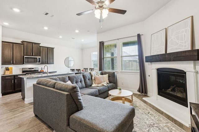 11004 Los Alamos Drive, Aubrey, TX 76227