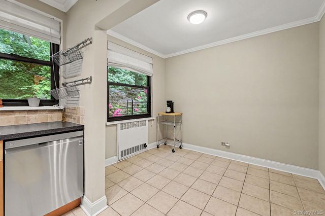 50 Rockledge Road 2A, Hartsdale, NY 10530