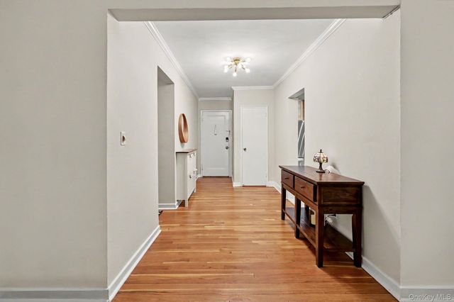 50 Rockledge Road 2A, Hartsdale, NY 10530