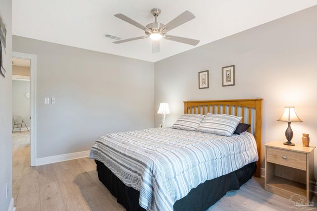 4439 Conifers St, Milton, FL 32583