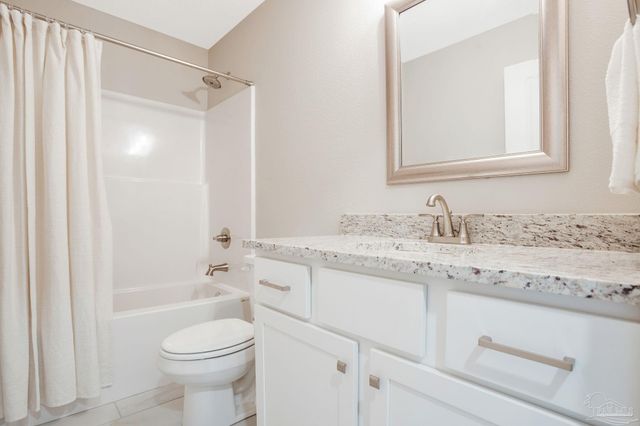 4439 Conifers St, Milton, FL 32583