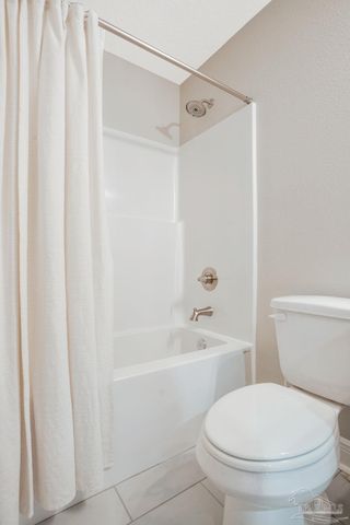 4439 Conifers St, Milton, FL 32583