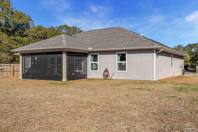 4439 Conifers St, Milton, FL 32583