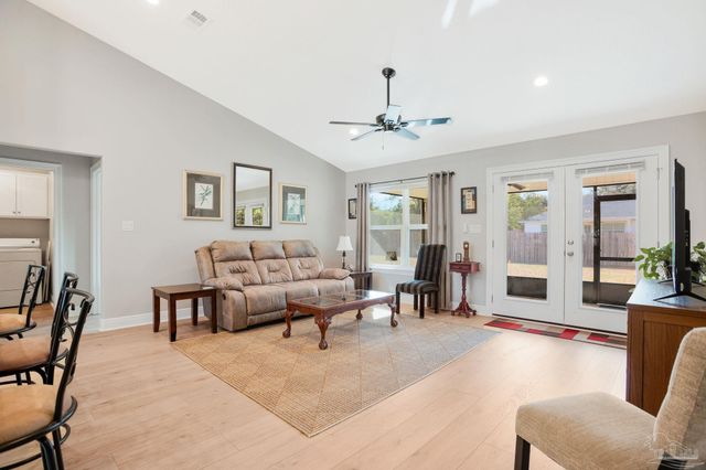 4439 Conifers St, Milton, FL 32583