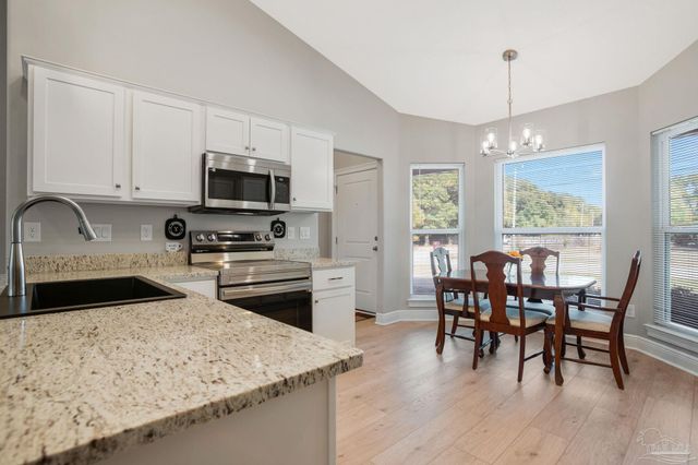 4439 Conifers St, Milton, FL 32583