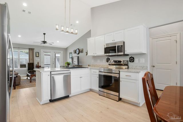 4439 Conifers St, Milton, FL 32583